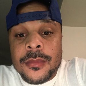 Meet your Posher, Dominique